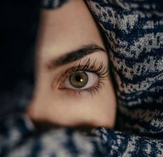 Yas71545Yasmeen's tweet image. وہ کہتی ہے کرو وعدہ..نہیں جاگو گے راتوں کو
میں کہتا ہوں مری نیندوں میں پھر تم جاگتی کیوں ہو.؟
#اردو_زبان 
#TuesdayFeeling
🩶