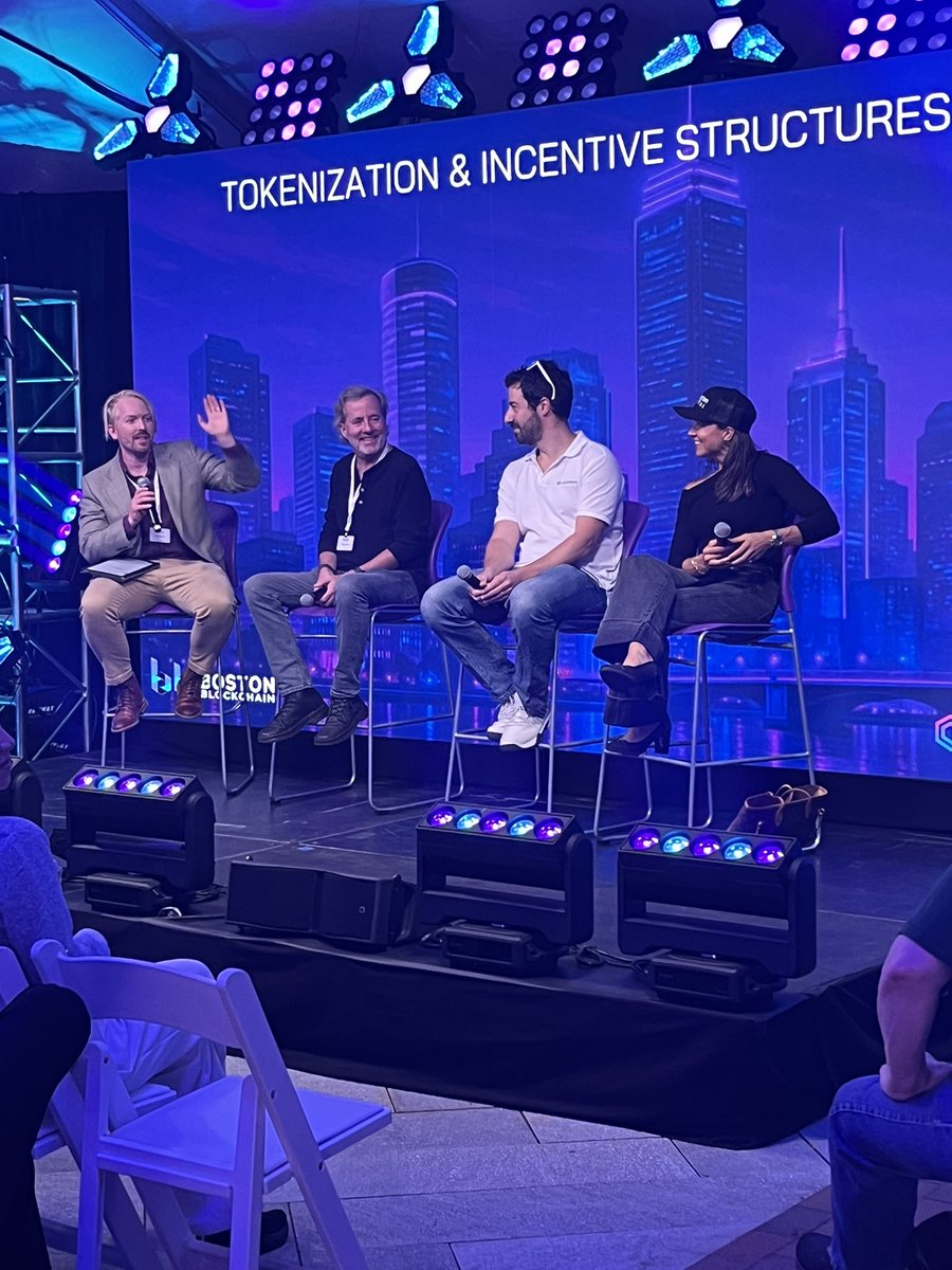 Great panel <a href="/blockchainwk/">Boston Blockchain Week</a> featuring <a href="/KeliCallaghan/">Keli Callaghan 🛡️</a> and <a href="/DavidMicley/">David Micley</a>