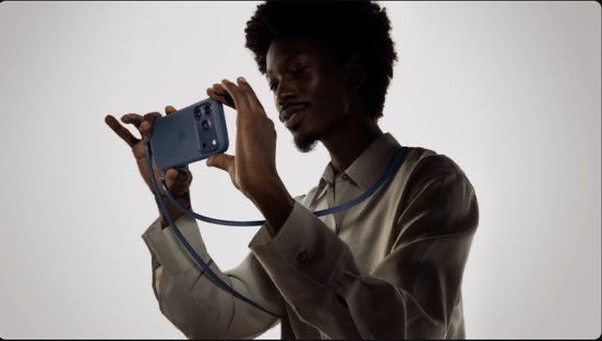 eeolcer's tweet photo. iPhone Case for London #AppleEvent https://t.co/pzzv1UsnuL