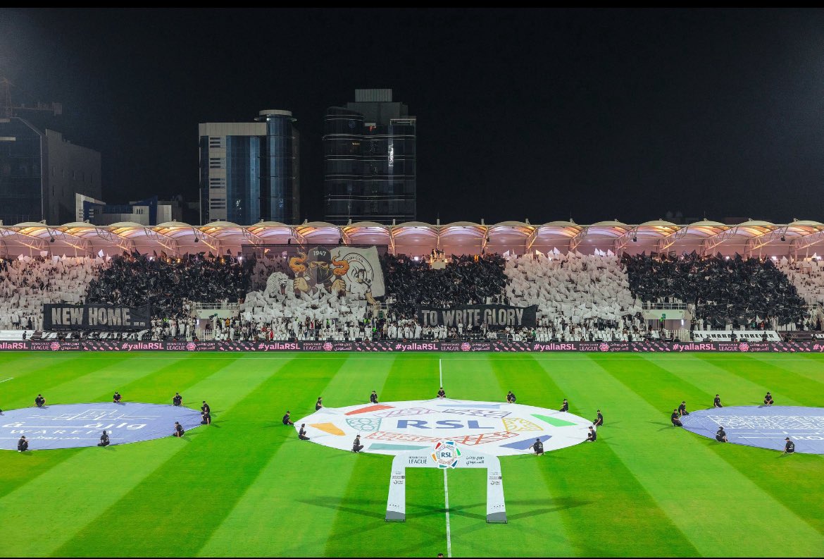Aziz30200's tweet photo. نبي الملعب فل الجمعة موعدنا يا ليوث 
الادارة ما قصرت والان دورنا 🖤🤍
#الشباب 
#يلا_شباب https://t.co/QABVlyDUHn