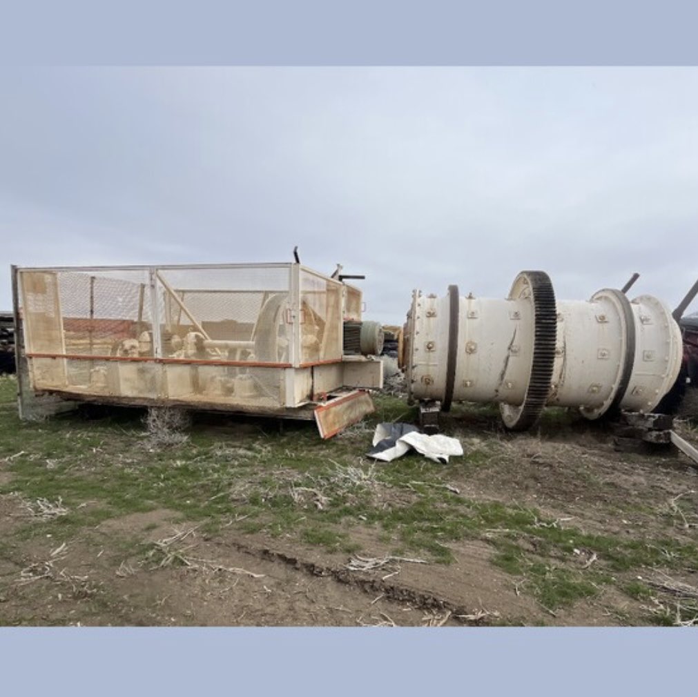 SavonaEquipment's tweet image. Marcy 5ft dia by 10ft open-end rod mill. Overflow discharge. W/ liners &amp;amp; lifters. Running gear mounted on 15ft by 8.5ft skid. 100HP electric motor to belt drive pinion. savonaequipment.com/en/marcy-5ft-d… #rodmill #grindingmill #grinding #mill #oreprocessing