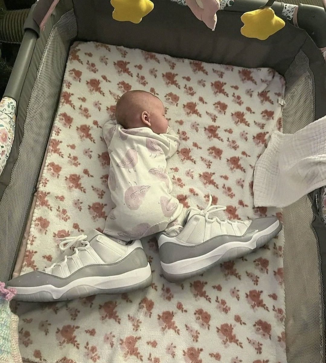 insaneposes's tweet image. 