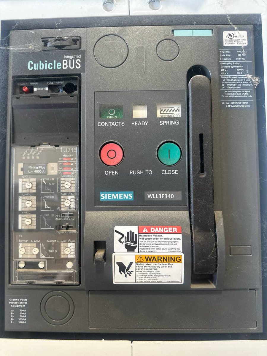 🔥New Siemens Switchgear 🏭⚡ - 4000A 3VA6 CubicleBUS WLL3F340 📊🔧

Price : $59,999.99 🔥🔥

Location : Kansas 

Industrial-grade electrical switchgear, designed for high-capacity power distribution and circuit protection. Manufactured by Siemens, this unit features a robust