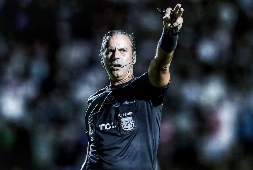 DebateSL's tweet photo. ⚠️👤 ARIEL #PENEL SERÁ QUIEN IMPARTA JUSTICIA EL PRÓXIMO VIERNES ENTRE #RACING Y #SANLORENZO
⚽️ Dirigió 12 VECES a #CASLA:
✅ 5 VICTORIAS
🟰 2 EMPATES
❌ 5 DERROTAS
🔚 ¿Último registro? Septiembre del año pasado, ante #Platense, en condición de visitante.
📊 @EstadisticasSL https://t.co/LarL16HbVy