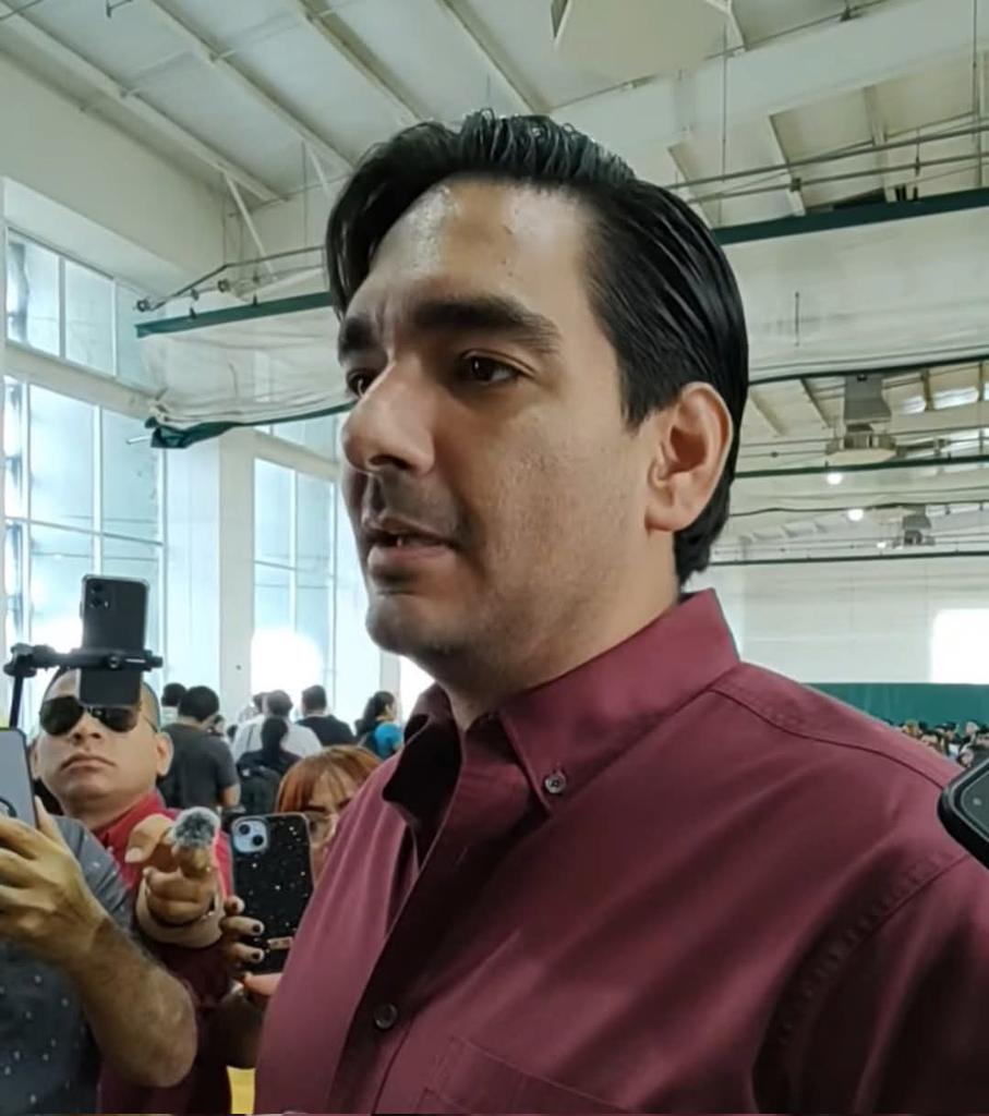 “El futuro no debe costar 10 mil pesos: Peña Ortiz pide gratuidad en títulos universitarios” inforio.com.mx/?p=59155
#Tamaulipas #Reynosa <a href="/carlospenaortiz/">Carlos Víctor Peña Ortiz</a>