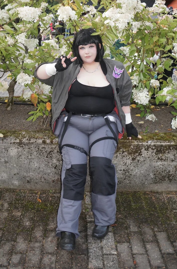 HomoPaavo's tweet photo. D-16 i love youu
#tracon2025 #tracon #transformersone #tfone #transformers #tf #humanformers #yuriformers #d16 #megatron #maccadams #maccadam #cosplay https://t.co/WkidFWAn7B