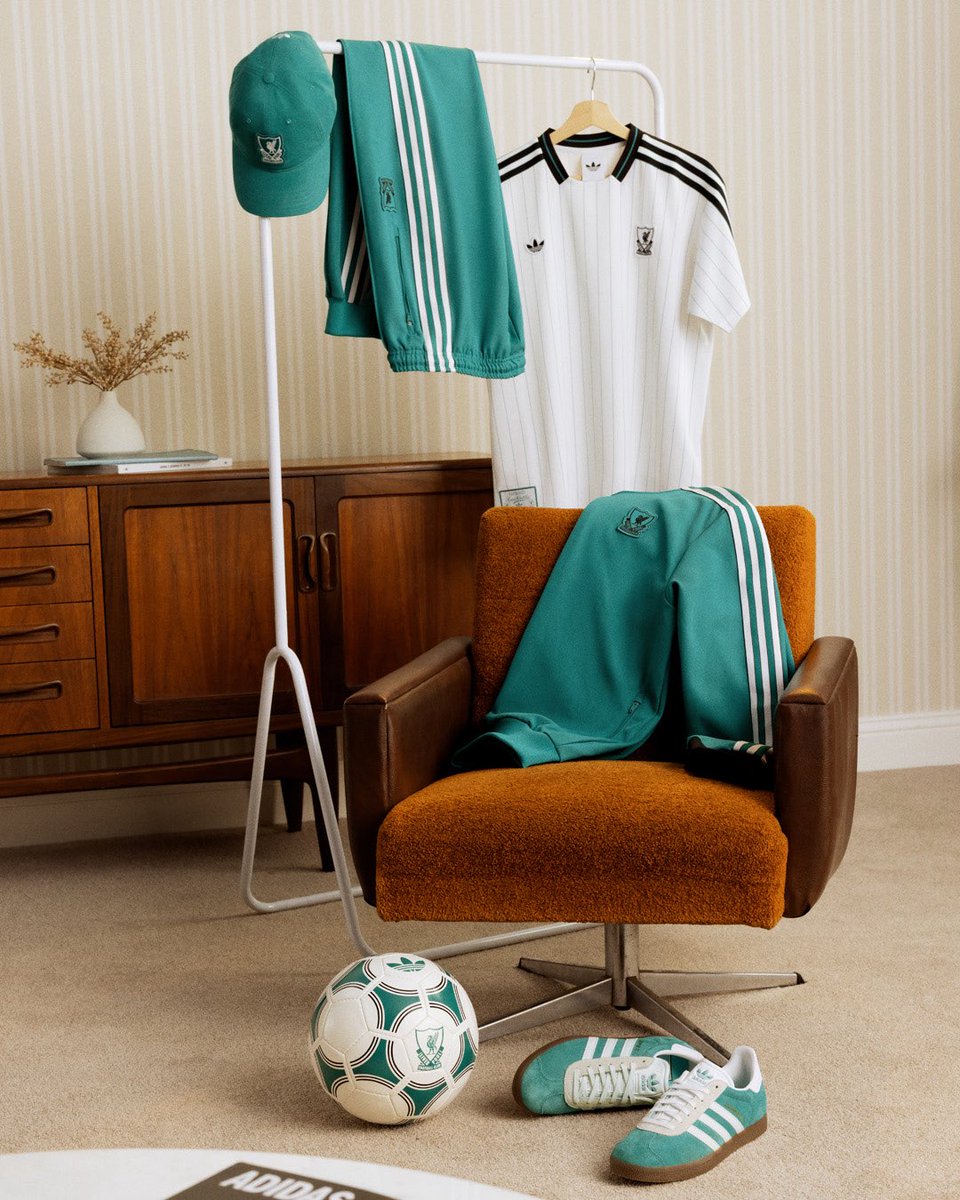 MATlASRO's tweet image. ¿Se puede pedir toda la línea Adidas nueva del Liverpool? Pfff. Directas al carrito. 

Acordate que con mi código MATIASALE tenes 10%OFF en toda la tienda ‼️

🔗 vm.tiktok.com/ZMAkSeNT6/