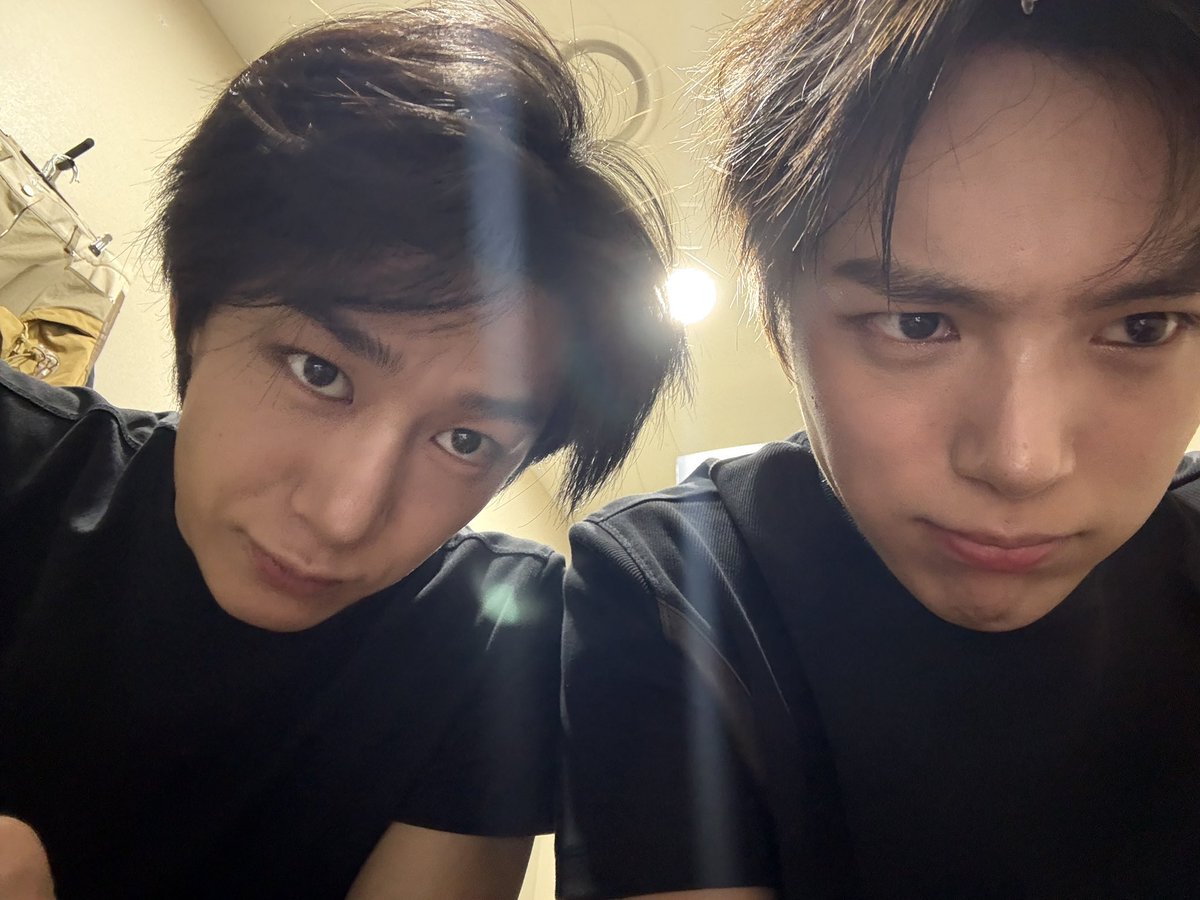 satoehuruf's tweet photo. Daily selfies and things what we do https://t.co/QPXHEm7YKu
