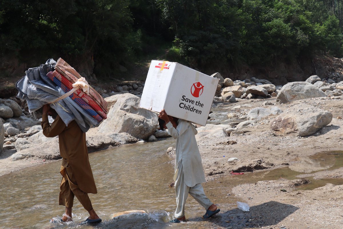 Severe flooding has affected millions and caused tragic loss of life in Pakistan. 

Canada is providing $2.6M to humanitarian partners in Pakistan to support displaced peoples and deliver shelter, clean water and life-saving assistance to affected families.
