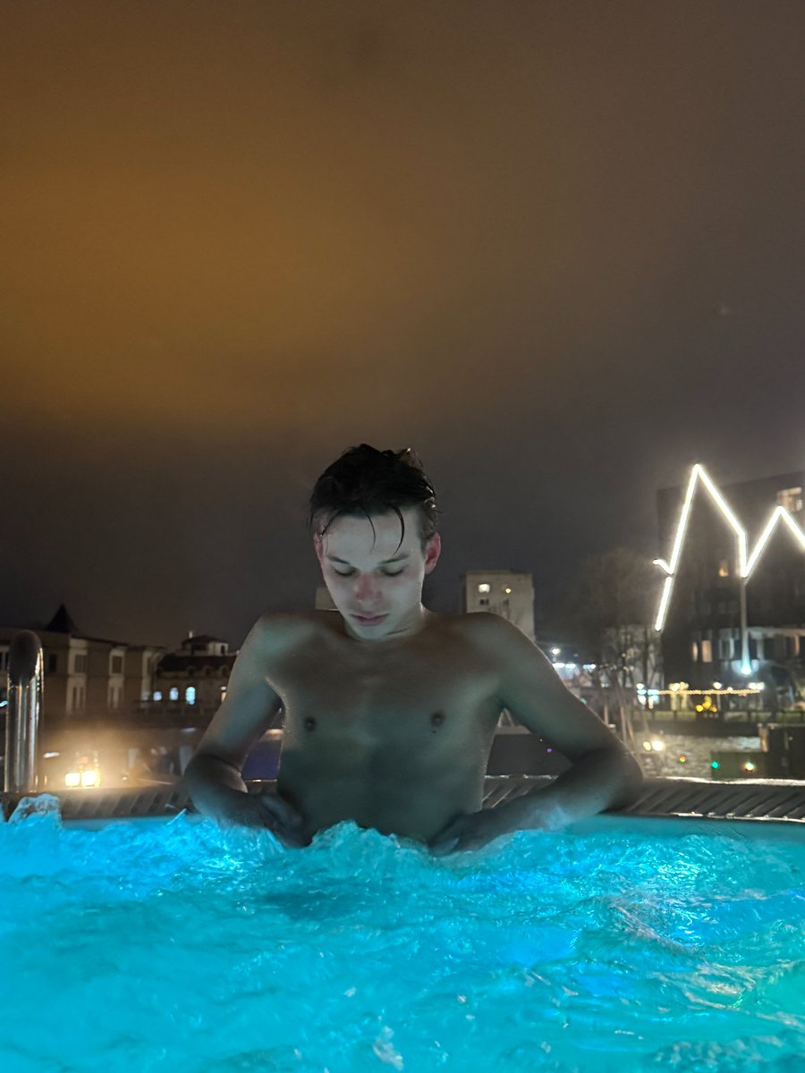 Max Cool tweet media