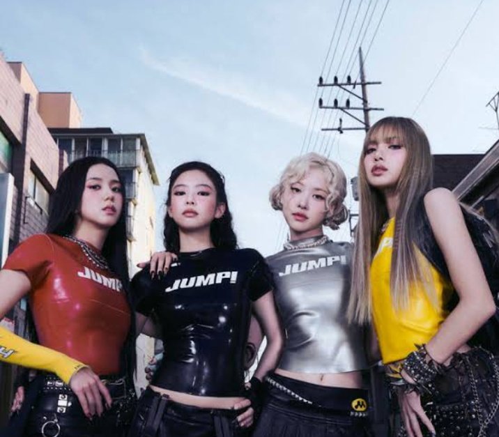 BP4ACES's tweet photo. The most successful girl group from each decade: 

90s - Spice Girls
00s - Destiny's Child
10s - BLACKPINK 
20s - NewJeans https://t.co/366Xa8FuL9