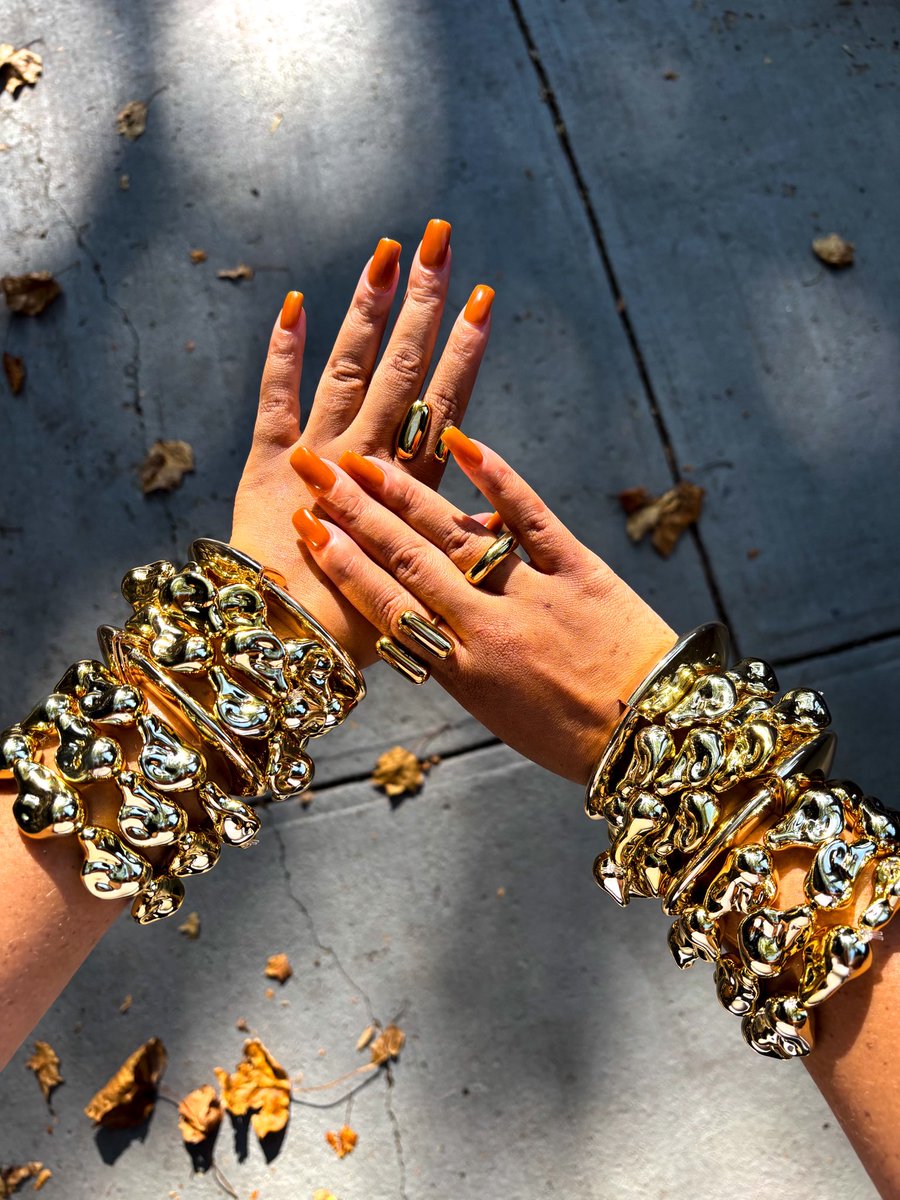 Rareify02's tweet image. The perfect stacks for fall and winter ✨