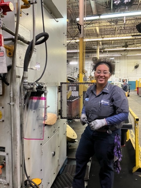 Kylani Dean, a recent Wiregrass graduate, is serving as an inspiration for other women pursing skilled trades. Dean completed the Industrial Maintenance program and is now working with Mauser Packaging Solutions. 

#LessTime #MorePay #ThatsTheTechnicalWay #WiregrassProud #TCSG