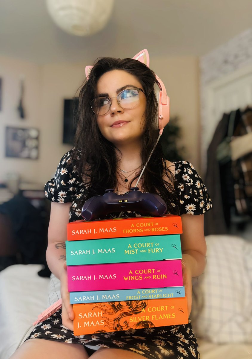 Ninjaacaitz's tweet image. 25 today and still living in fictional worlds more than the real one, some things will never change 🤪📚🎮 

#books #reader #gamer #fantasy #gaming
