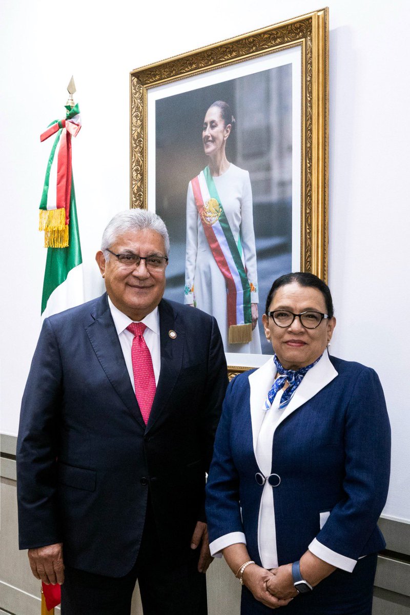 🤝 El Secretario General del #SNTE, Mtro. Alfonso Cepeda Salas, se reunió con la titular de <a href="/SEGOB_mx/">Gobernación</a>, <a href="/rosaicela_/">Rosa Icela Rodríguez Velázquez</a>, para dar seguimiento a temas de interés para los trabajadores de la educación y fortalecer el diálogo institucional.