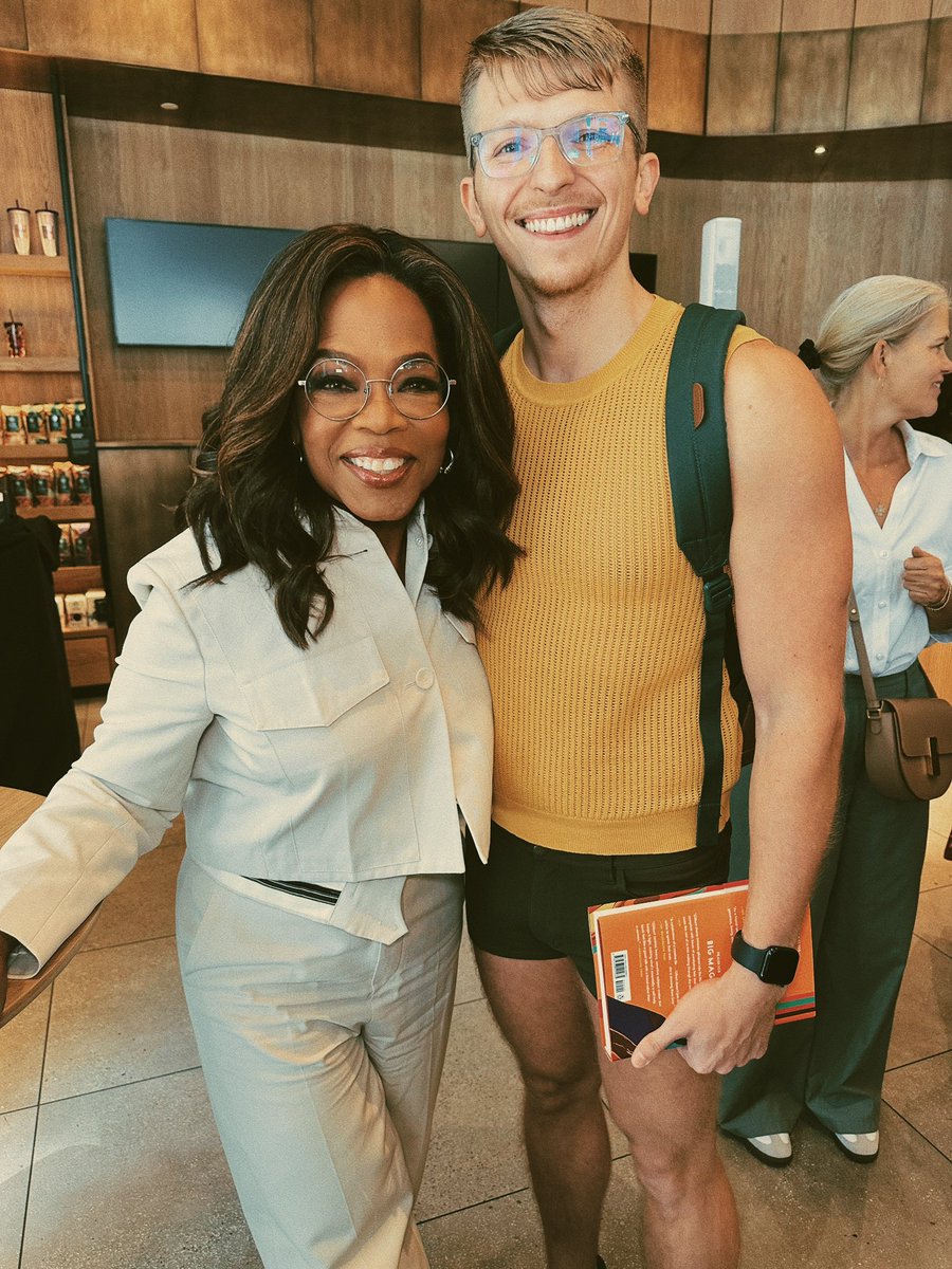 ShelfByShelf tweet media