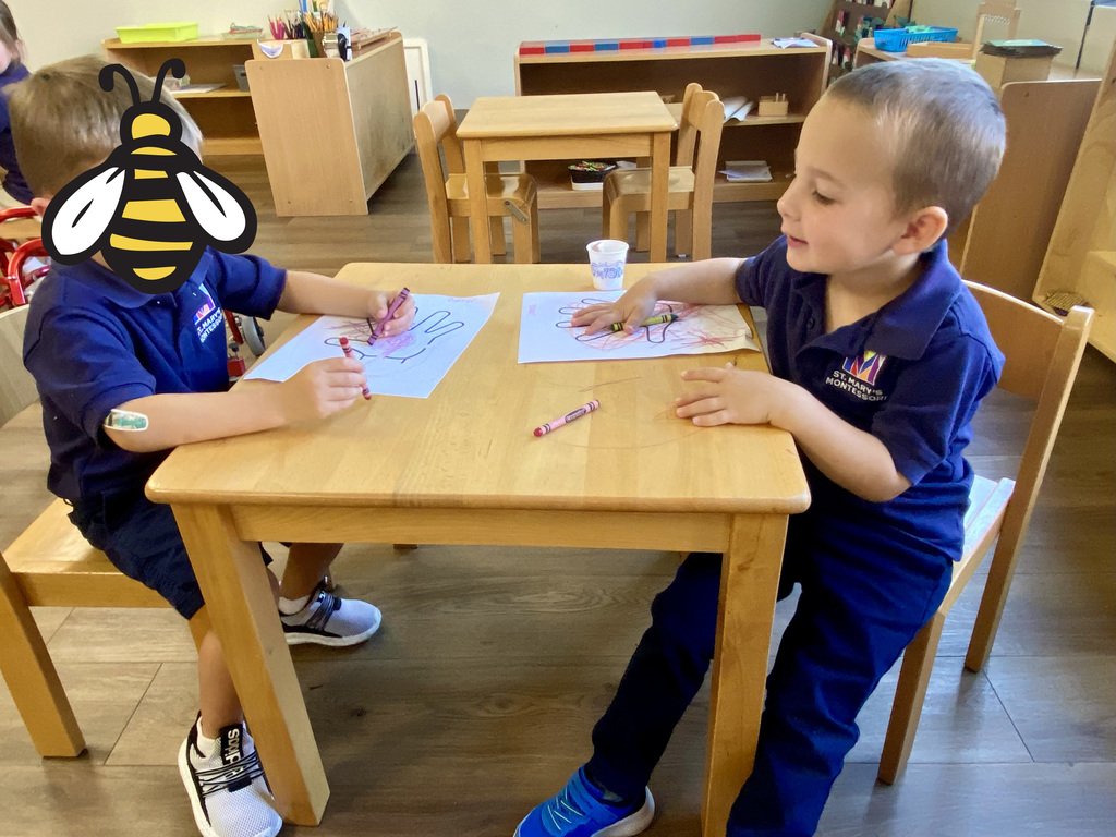 SMSSwormville's tweet image. Our Montessori students read "The Kissing Hand" this week, then worked on coloring hands of their own to take home. The book addresses the experience &amp;amp; emotions of starting something new, while emphasizing love, reassurance &amp;amp; connection.

#KissingHand #newstudents #Montessori