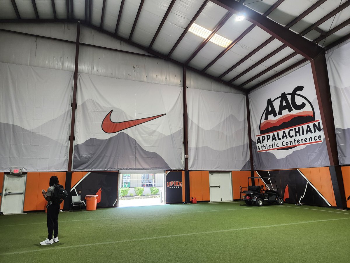 UPIKE FOOTBALL tweet media