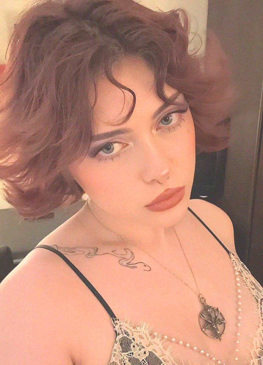 ⏔⏔⏔ ꒰ ᧔ෆ᧓ ꒱ ⏔⏔⏔  
❥ Vireen / pup .ᐟ 𐂯 
❥ 18+, nsfw, MDNI 
❥ bi, she / her 𐙚  
⁠❥ switch 
❥ soft + hard kinks  
❥ luv praise !!  
❥ dms open (pls no unsolicited nudes.) 
⟡ #nsfwtwt 
♡/↻ for moots!! (selective)  
⏔⏔⏔ ꒰ ᧔ෆ᧓ ꒱ ⏔⏔⏔