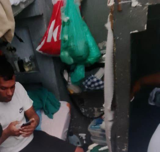 PatySou70071793's tweet photo. 1 parte - Esse é o miliciano magrinho ou Dick vigarista, o mesmo vem de dentro da cadeia passando informações para o miliciano Boi e o PM Fiel atacar a reta do JOÃO 23, GUANDU e adjacências, causando pânico aos moradores e muitas das vezes matando inocentes. @SEAPOFICIAL https://t.co/g6CSBBeldp