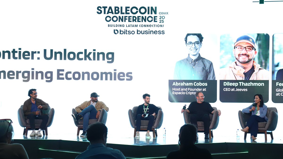 MoneyGram's tweet image. “The moment stablecoins clicked for me was seeing them solve real problems in cash-heavy markets.”

At @Bitso's #StablecoinConference, Justine Van Buren, EVP of Growth &amp;amp; Partnerships at MoneyGram, spoke about the power of #MoneyGramRamps, an API powering the world’s largest cash…