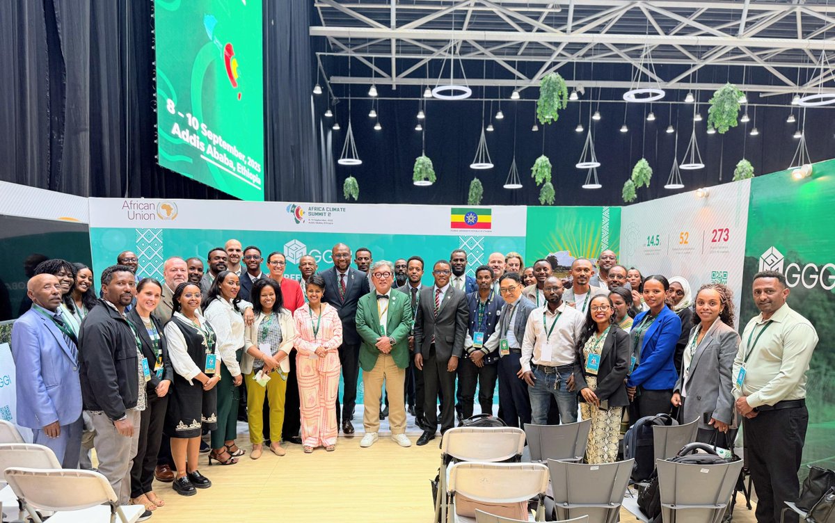 🌍 Day 2 at <a href="/ACS2ET/">Africa Climate Summit 2</a>
GGGI launched the $2.6M #LIFTInitiative with <a href="/Sida/">Sida</a> to unlock climate finance &amp; deliver green jobs across #Africa.
We spotlighted #MRV systems, inclusive #NDCs, &amp; hosted high-level talks with partners.
Finance is changing &amp; Africa leads. 💚
#GGGIatACS2 #ACS2