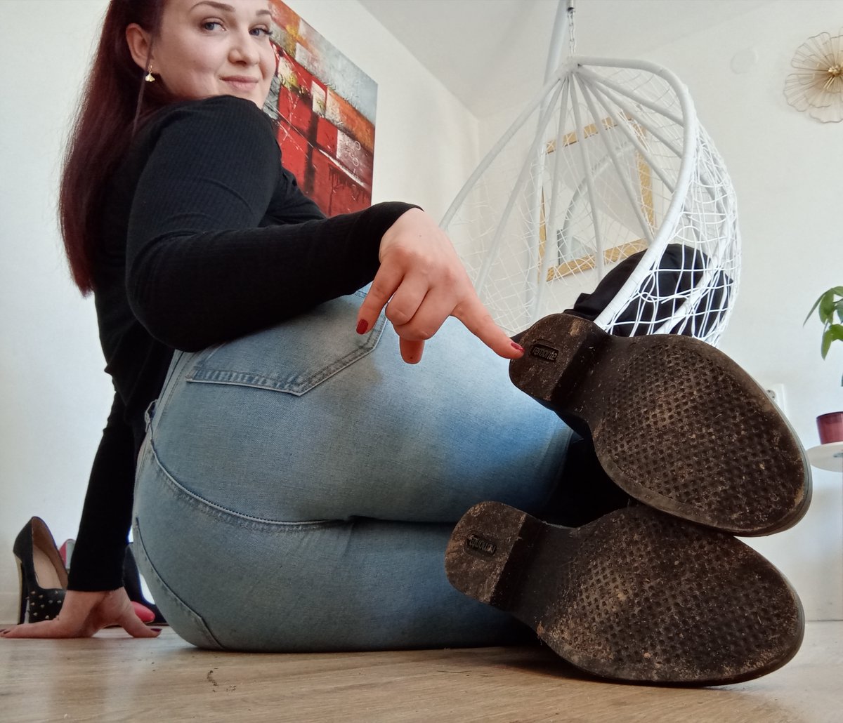 Deine Zunge gehört meinen Stiefeln - Kein Wort, kein Blick - Nur lecken und abdrücken!🫦👢