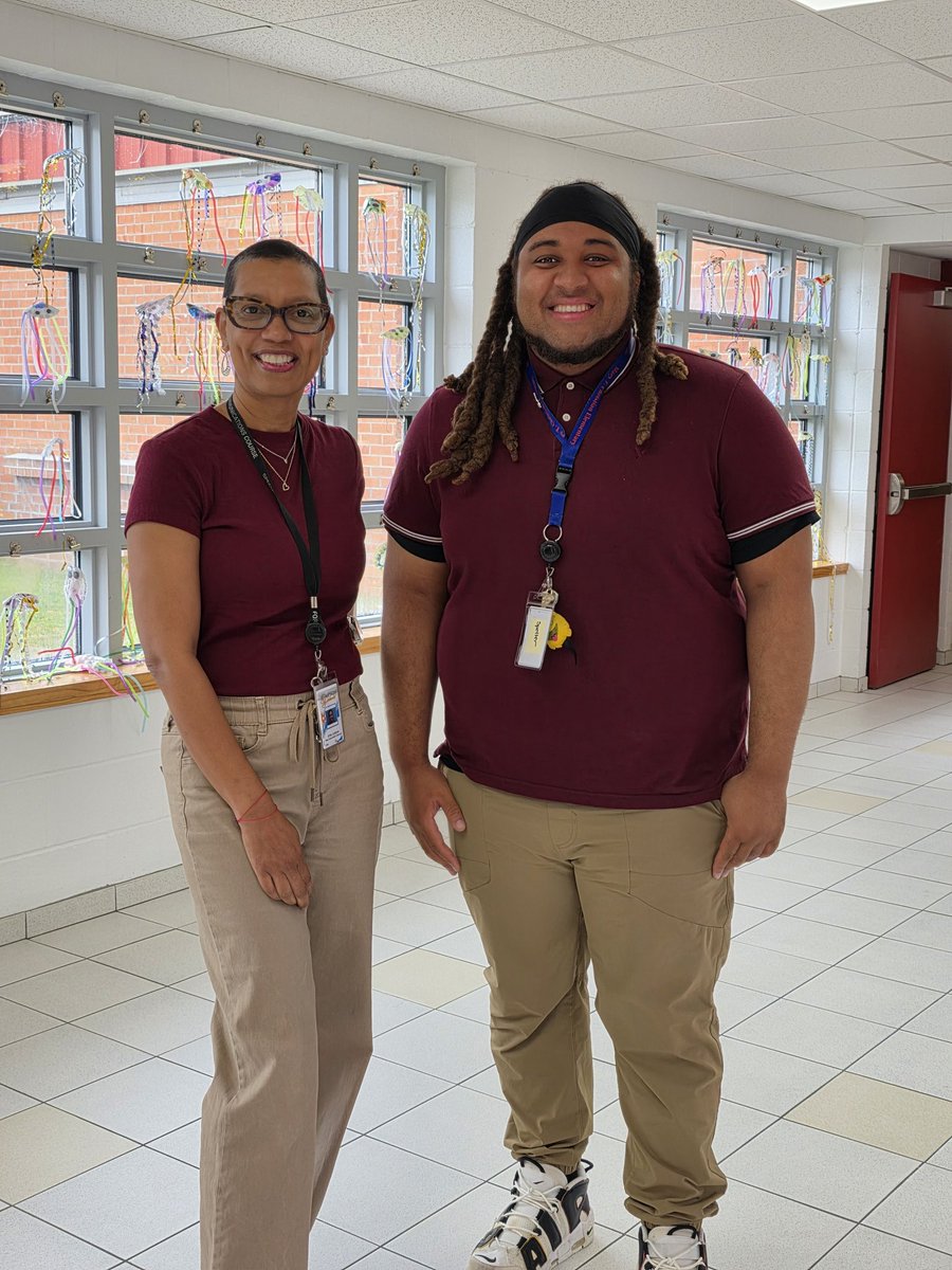 Matching fall vibes with my #CareTeam partner &amp; School Counselor Mr. Speller! <a href="/MisterMcDoe/">Gregory McDoe</a> <a href="/MrsOeducates/">Dr. Shante' Oniyide</a>