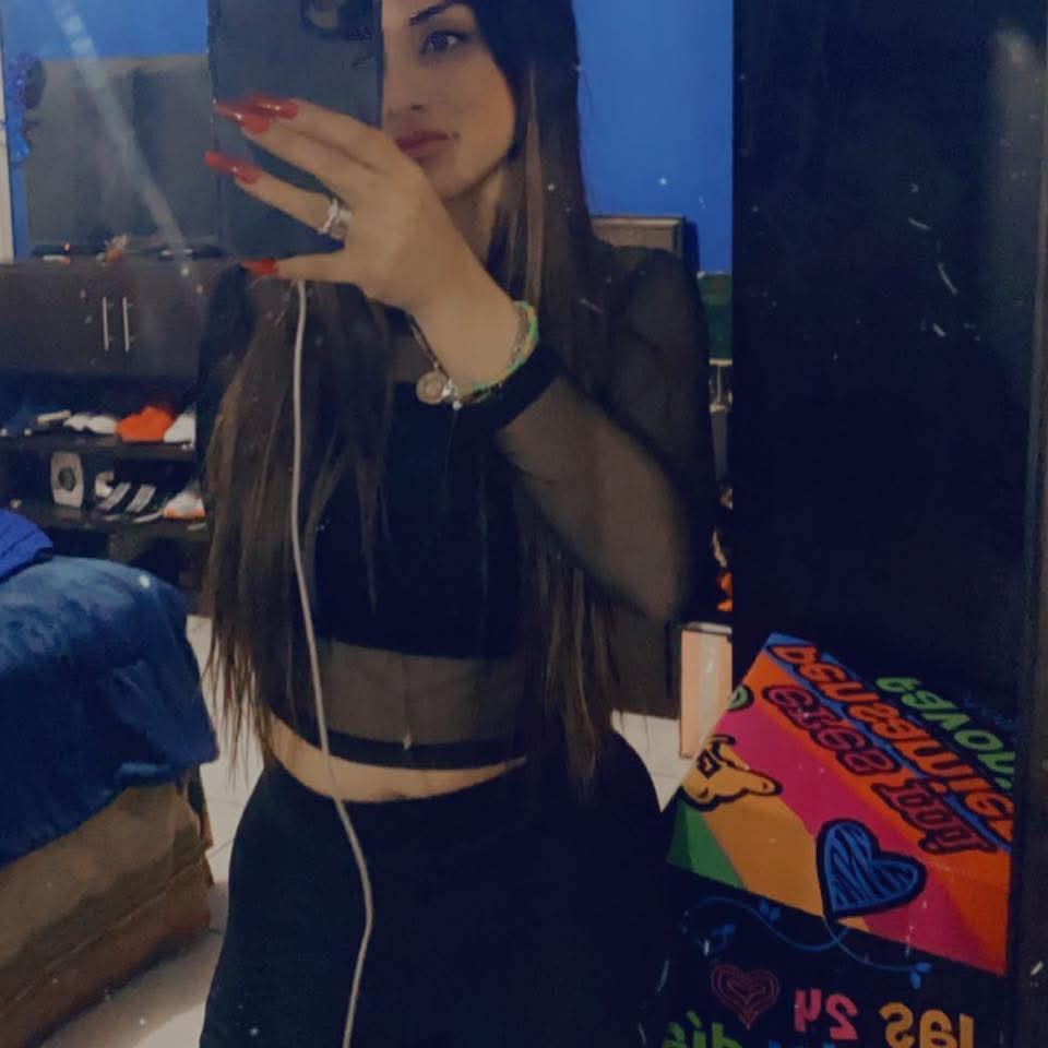 asilvag96's tweet photo. Muchas felicidades hermana, DTB, te mando un abrazote y recuerda que te amo XOXOXO❤️ https://t.co/hbLjy8UZYC