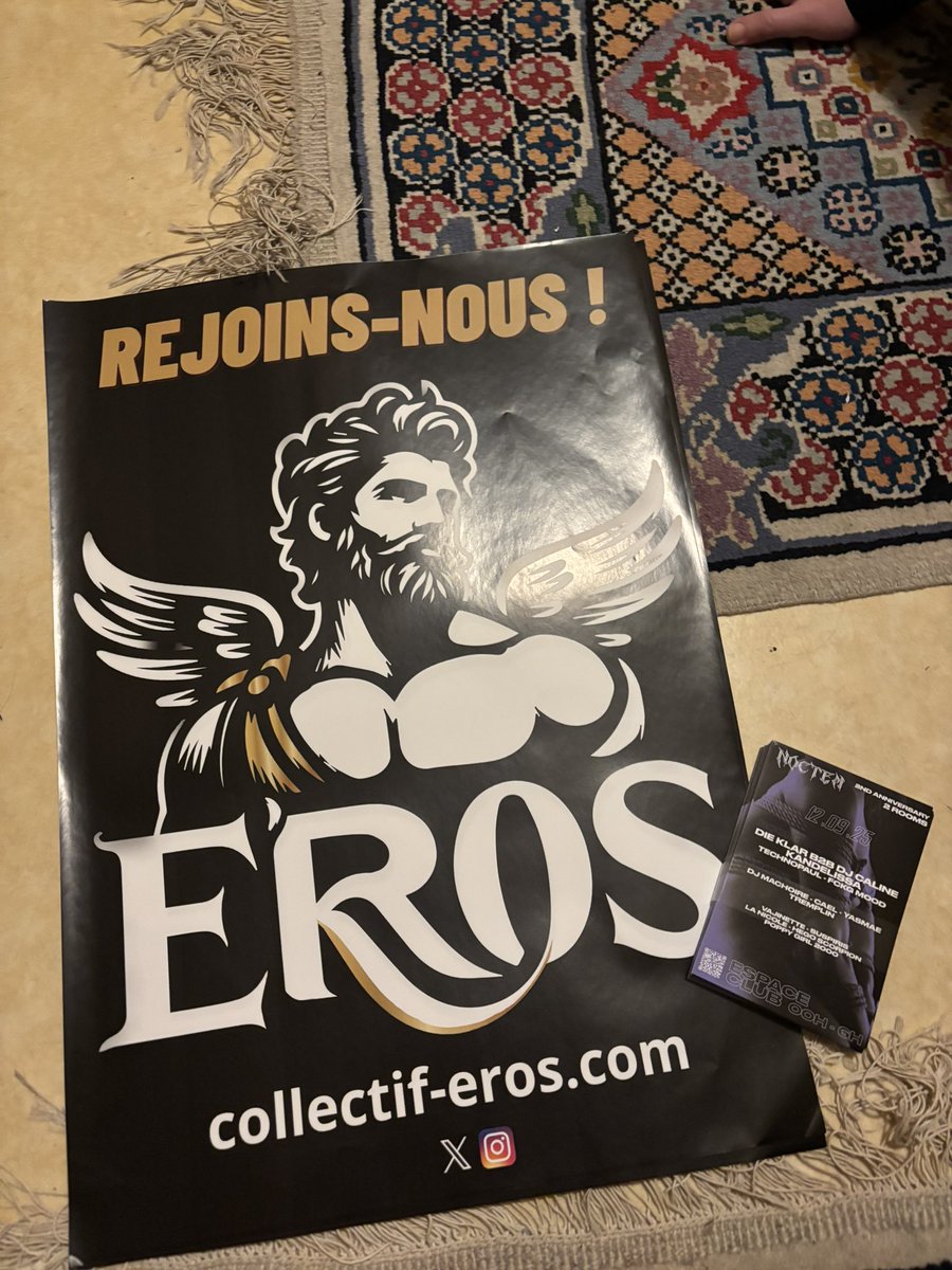 suspiris_'s tweet photo. On a reçu ça dans notre commande d’affiches pour une soirée techno queer à Rennes ??? HelloPrint bande d’enfants de flics https://t.co/exqajdEryH