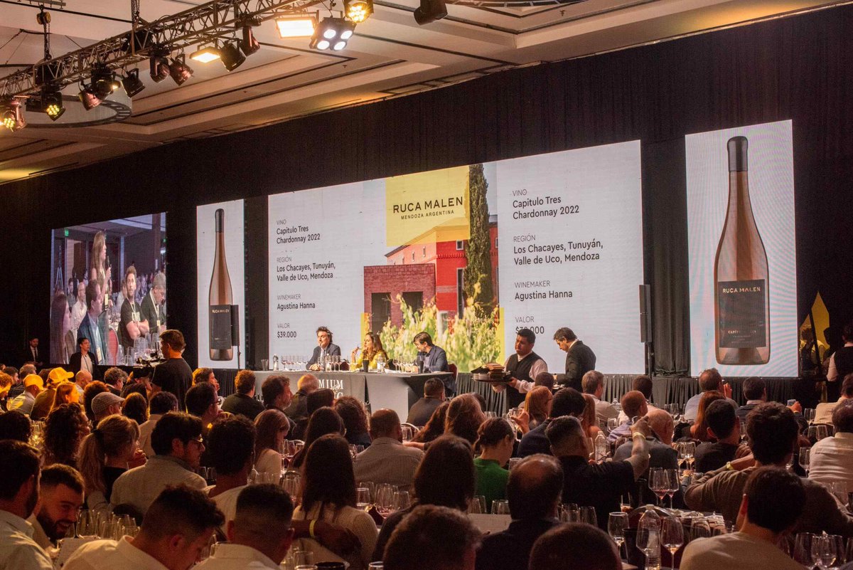 Premium Tasting tweet media