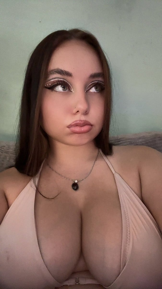 Welcher Loser will von mir gemolken werden ? 💸

Findom |Moneypig | Finsub | Loser