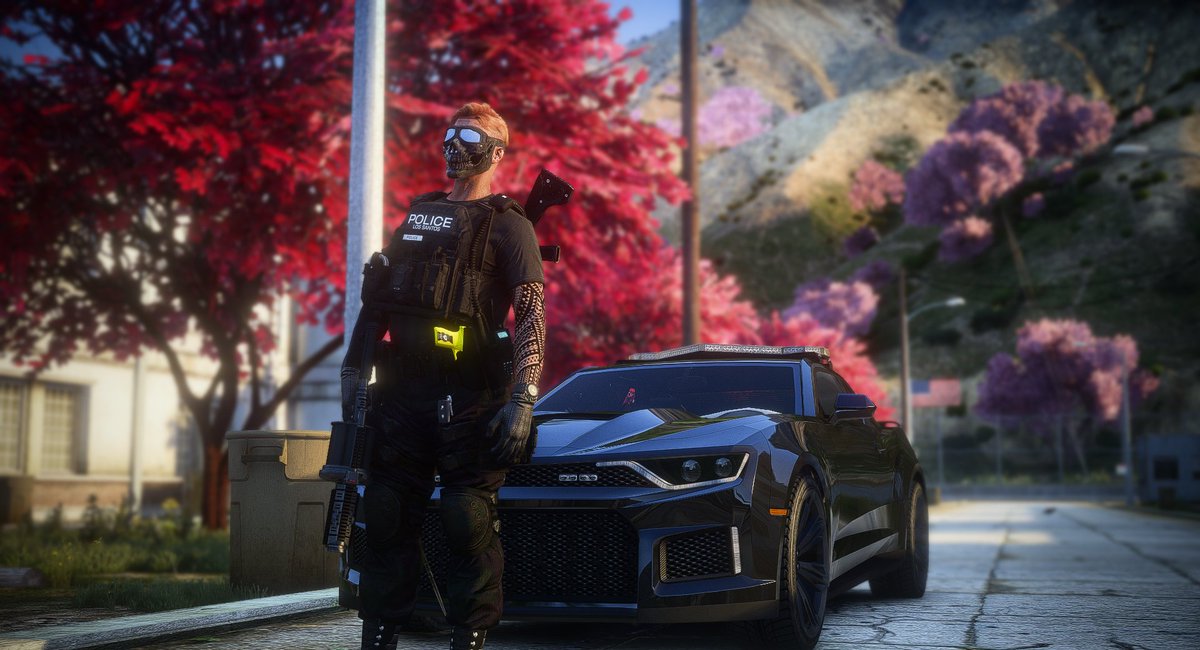 LMORRA_'s tweet photo. Ha acabado la etapa del SWAT de FamilyRP, Para unos El grupito, Para Otros los Tryhards, Para mi Orgulloso de la gente que conocí ahí dentro, orgulloso de que cuando llegamos se quitaron los comentarios de A la poli le faltan manos, la poli son NPCs, Robos Gratis, Me alegra que.. https://t.co/ASQ6SLb9rC