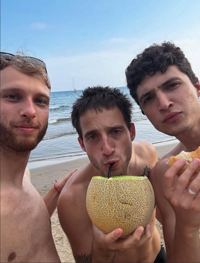 coco🥥🥥conocí a wos (@des3coco) on Twitter photo 