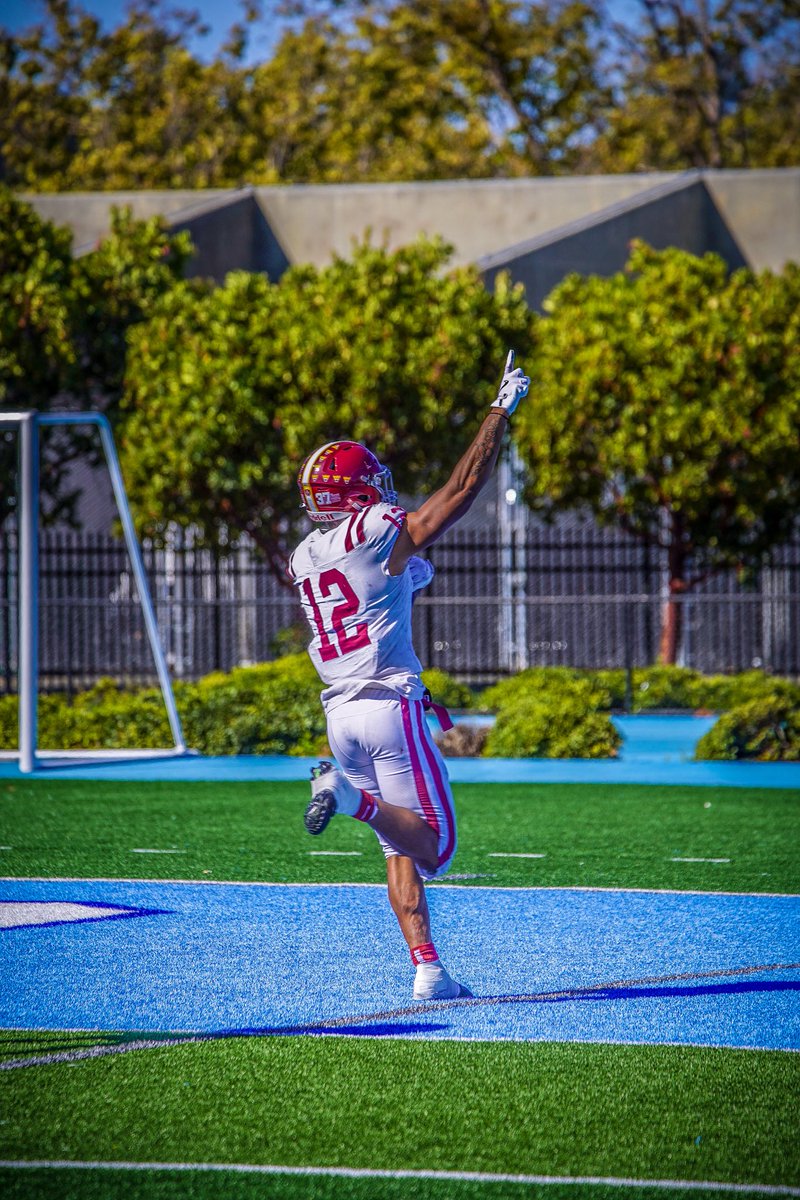 Dhari Young “DEBO” tweet media