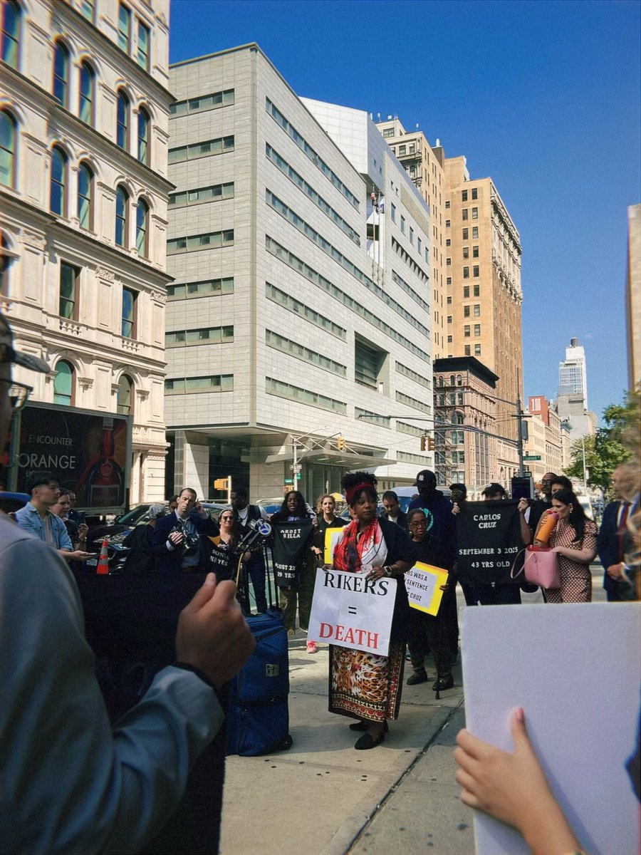 “Say their names!” - Dr. V of <a href="/WomensCJA/">Women's Community Justice Association</a> 

Carlos Cruz. 
Jimmy Avila. 
Ardit Billa. 

All died recently while in Rikers Island facilities mere days apart from each other. Just three of the 12 people who have died on Rikers so far this year. 

#CloseRikersNow