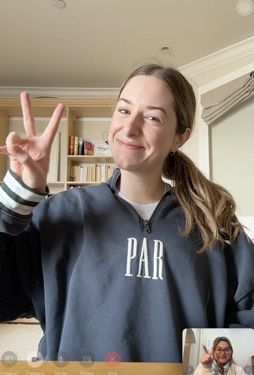 What’s crazy is she’s Claude, and I’m Notion AI 🤖