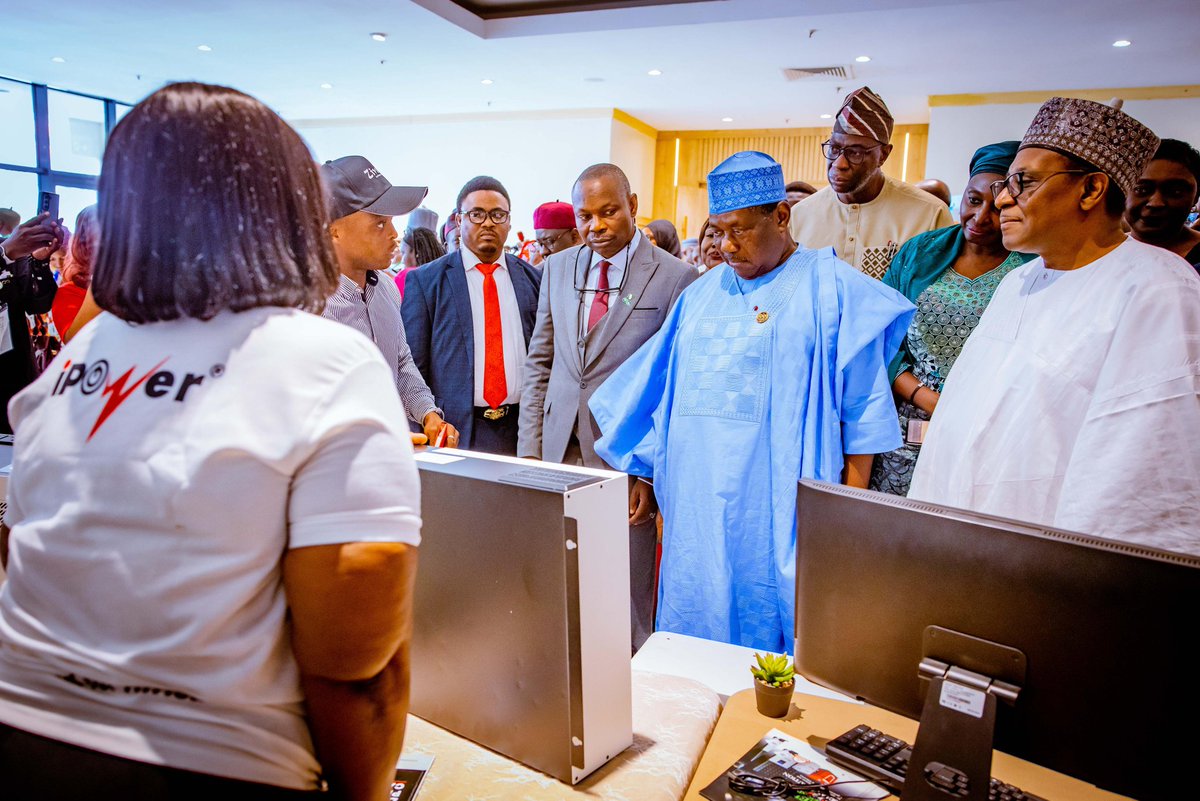 SGFAkume's tweet image. Today, I had the honour of representing President Bola Ahmed Tinubu at the National Stakeholders Dialogue on Power in the Health Sector. The President’s message was clear: no hospital should be in darkness. Lives are at stake, and we must act urgently.