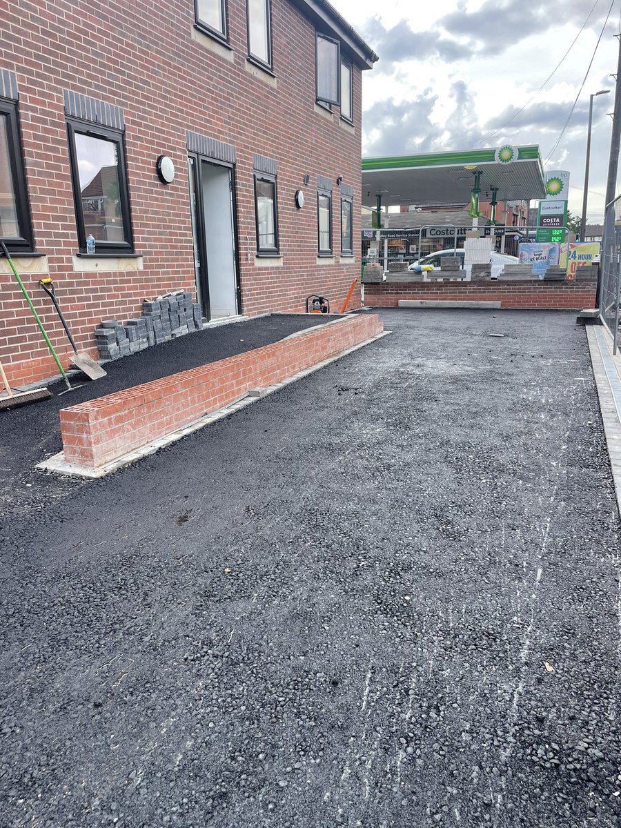 worthy3112's tweet image. We’re nearly done inside so now it’s the external car parks and gardens to be started.. a big push today towards completion.. #salfordhomelessshelter
@SalfordNow @SalfordCouncil @SalfordCityFC #nearlythere 
Thanks to all involved