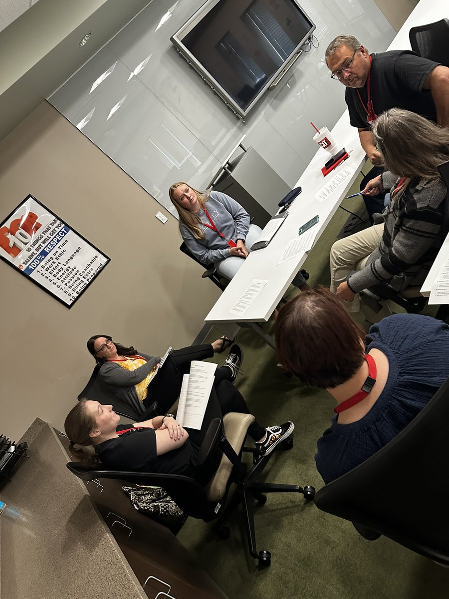 MoASFAP's tweet image. Our PD Committee’s Hot Topics Live was a success! We had over 30 MASFAP members join Alex and Will in Columbia for a powerful day of phenomenal conversations and networking. Thanks to our presenters and attendees!