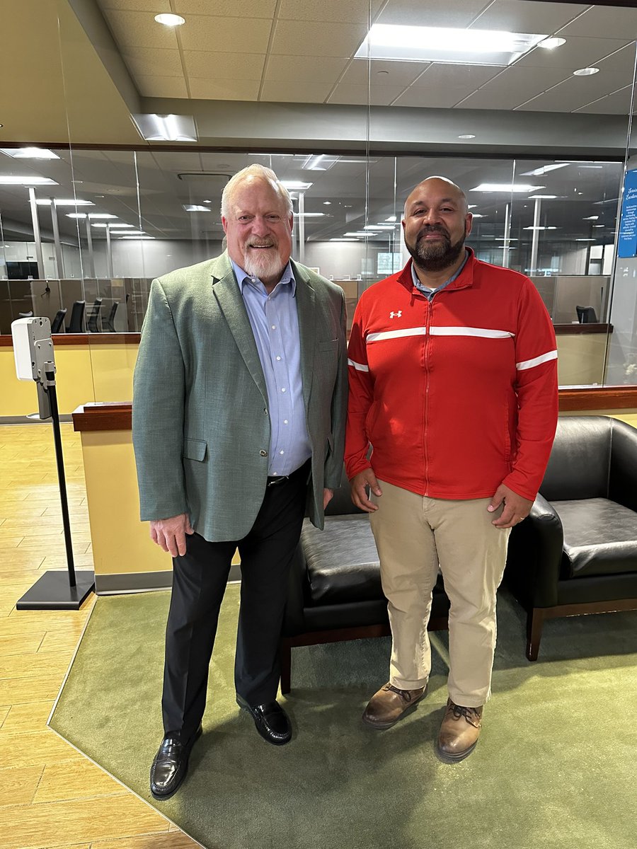 MoASFAP's tweet image. Our PD Committee’s Hot Topics Live was a success! We had over 30 MASFAP members join Alex and Will in Columbia for a powerful day of phenomenal conversations and networking. Thanks to our presenters and attendees!