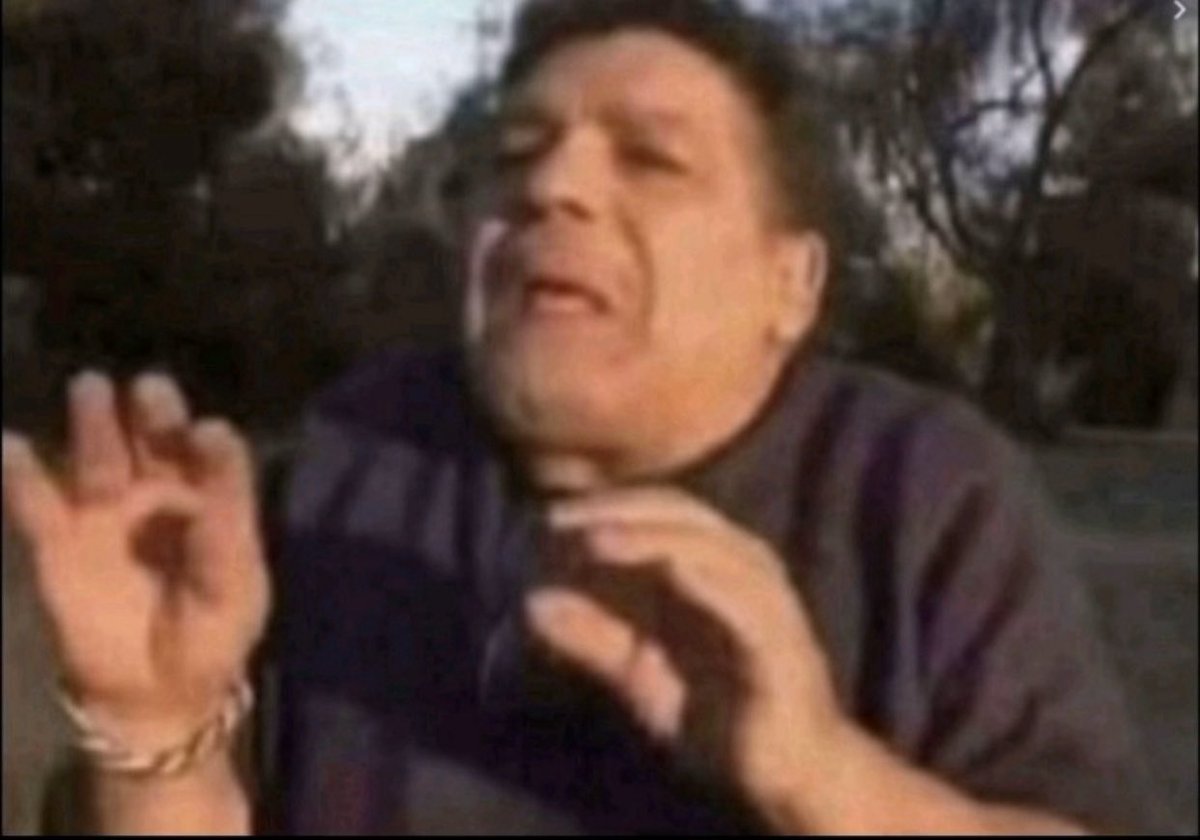 mwny2009's tweet photo. @PMPTrainer79 @wain2030 ما الوم التاجر اذا ماوظف سعودي ولسان حاله يقول ابعد عن الداب وعن شجرتها، لاتوظف سعودي
والله مافي داب الا وجهك اللي يقطع الرزق https://t.co/Lo325qiiAd