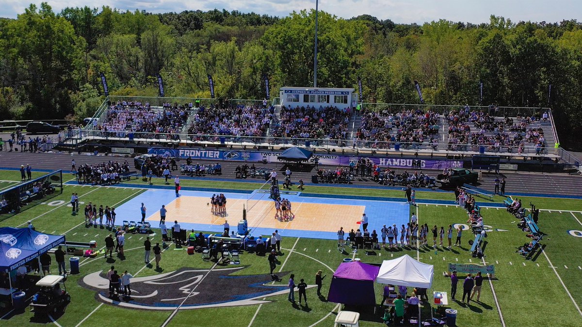 2,000+ fans for high school volleyball just outside of Buffalo, NY!

HISTORY MADE on the Frontier High School field as the first ever boys high school volleyball match held outdoors in the United States!