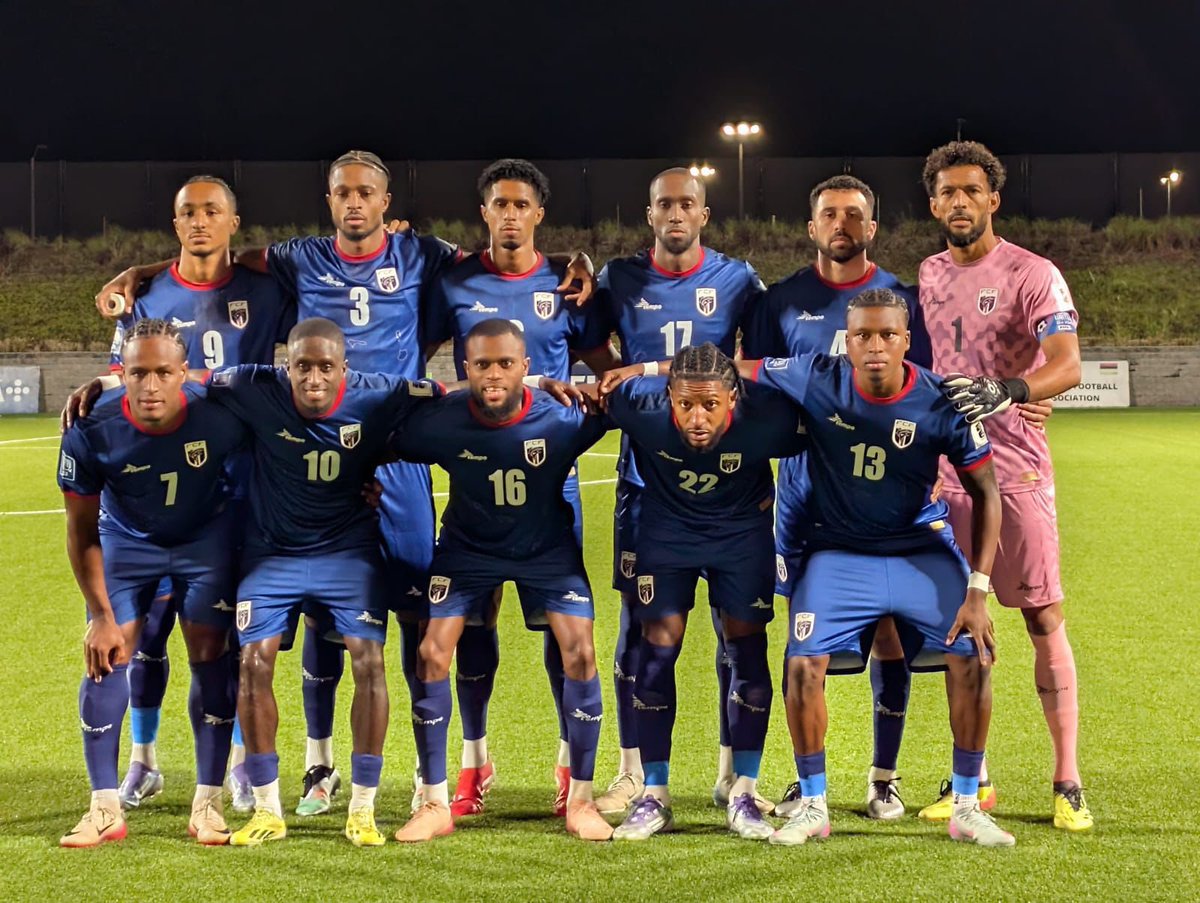 AfricaFactsZone's tweet photo. Cape Verdean fans storm the pitch, after they beat Cameroon.

They are set to qualify for their first FIFA World Cup. They are in first place in Group D with 19 points.

They need just one more win.

The country has a population of only 596,000 people. https://t.co/xX8K6o8T3w