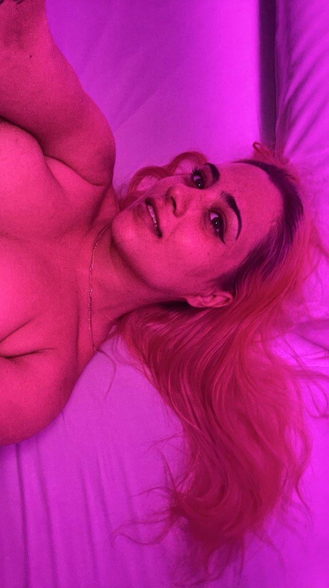 ladynalaoficial
