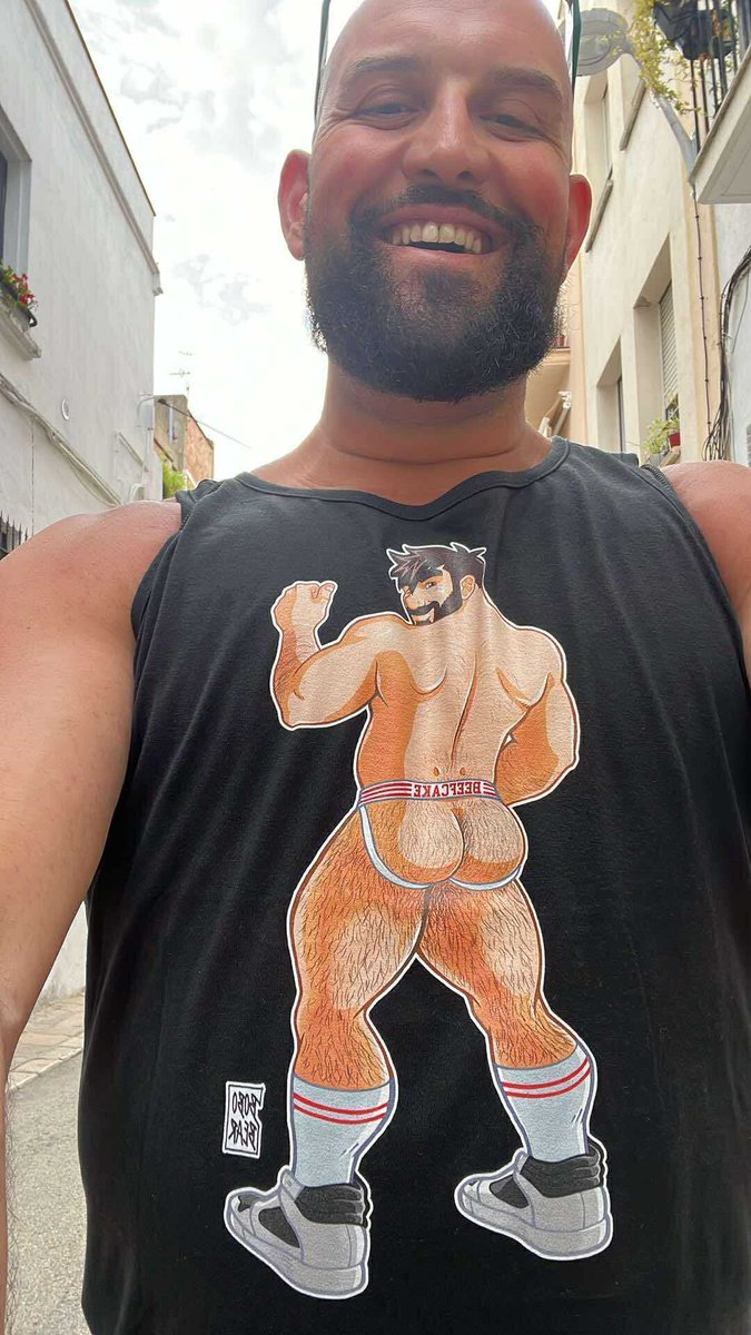 Loving my new Bobo bear Gear <a href="/bobobearart/">Bobo Bear</a> 

Get it online or in Sitges atm. I’m addicted more to come