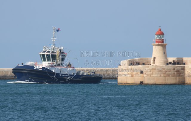 Shipguru's tweet image. #2025built #canaldepanama #tugboat #ISLA_POPA #entering #grandharbourmalta during her #maidencall and #deliveryvoyage - 09.09.2025  - maltashipphotos.com - NO PHOTOS can be used or manipulated without our permission @EregliShipyard @TUGSPOTTERS @worldshipsoc @TugboatPress