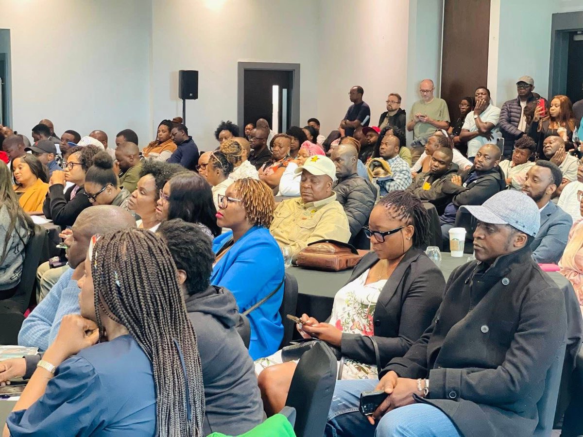 Miss V Candy tweet media