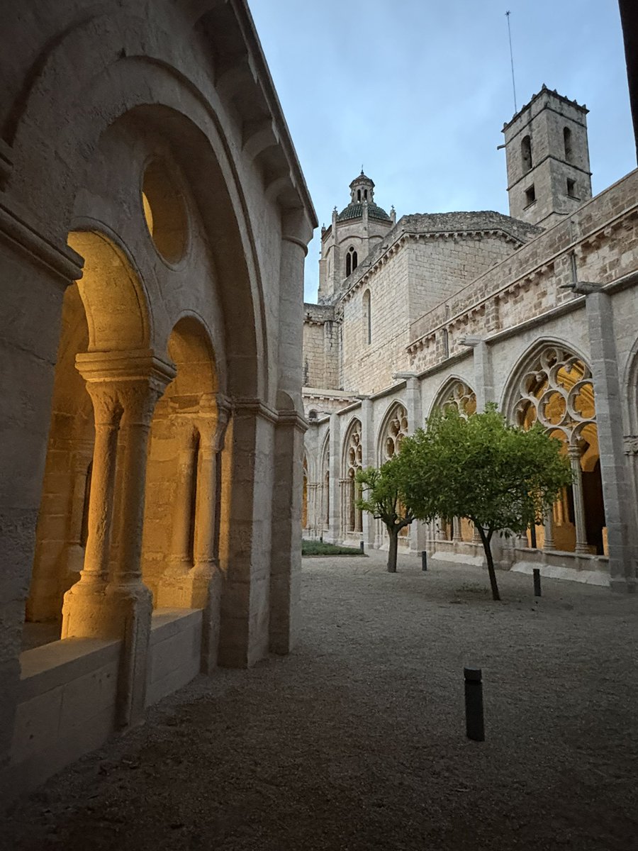 Alberto Bondesio Martínez (@albertobondesio) on Twitter photo Iniciem els actes de la Diada Nacional de Catalunya 2025 en l’incomparable i restaurat #MonestirdeSantesCreus treballant per una Catalunya més justa,democràtica i cohesionada
Gràcies <a href="/AjAiguamurcia/">Ajunt. Aiguamúrcia</a> per l’acollida
#viscacatalunya #Diada #CampdeTarragona #GovernDeTothom #catalunya Iniciem els actes de la Diada Nacional de Catalunya 2025 en l’incomparable i restaurat #MonestirdeSantesCreus treballant per una Catalunya més justa,democràtica i cohesionada
Gràcies <a href="/AjAiguamurcia/">Ajunt. Aiguamúrcia</a> per l’acollida
#viscacatalunya #Diada #CampdeTarragona #GovernDeTothom #catalunya