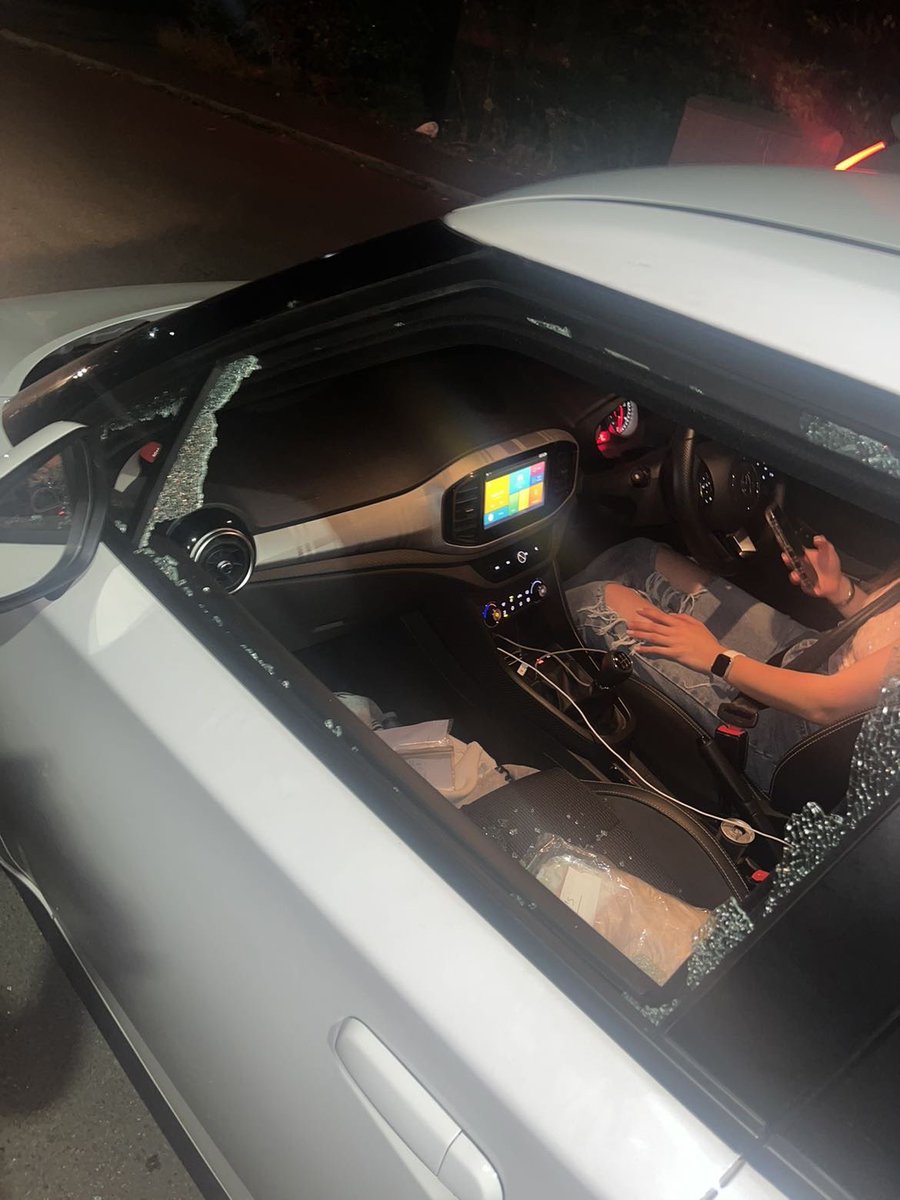 please share this to make others aware of what can happen here and attempt prevent this in the future <a href="/LewisCapaldi/">Lewis Capaldi</a> <a href="/syptweeet/">SouthYorkshirePolice</a> <a href="/KFC_UKI/">KFC UK</a> <a href="/FalkirkFC/">Falkirk FC</a> <a href="/Falkirkdaft/">Falkirk Daft</a>